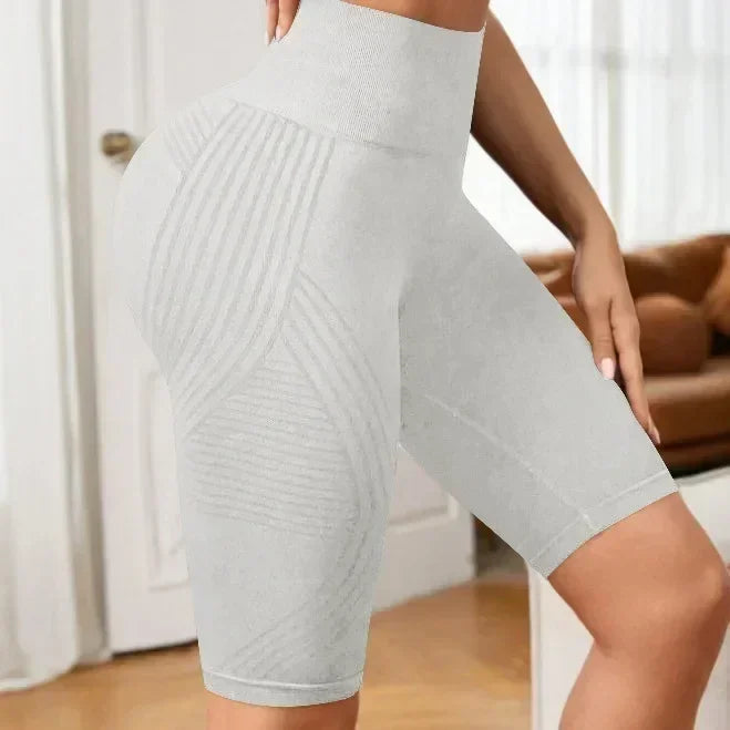 Women‘s Seamless Yoga Shorts High Waisted Striped Slim Shorts Sexy Butt Lifting Gym Trainning High Elastic Five Point Pants